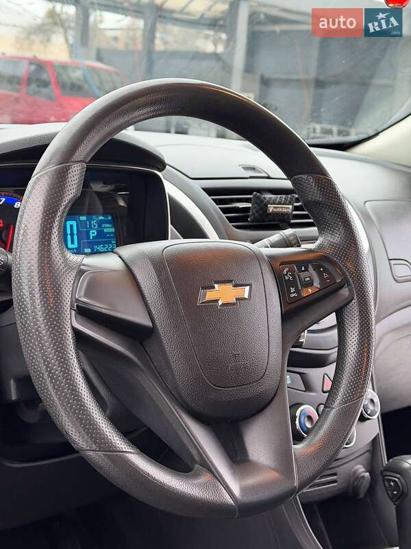 Внедорожник / Кроссовер Chevrolet Trax 2016 в Лубнах