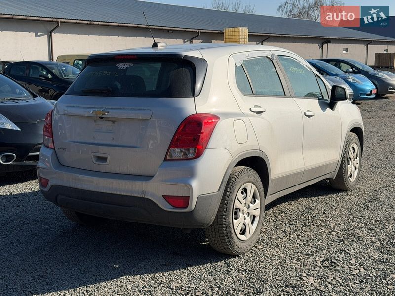 Внедорожник / Кроссовер Chevrolet Trax 2017 в Владимире