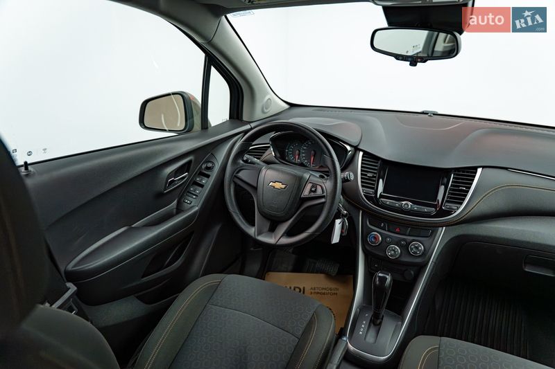 Внедорожник / Кроссовер Chevrolet Trax 2020 в Киеве