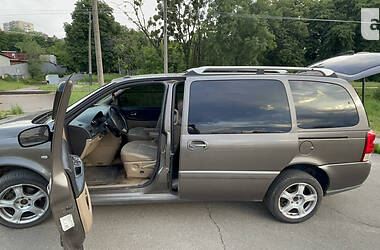 Позашляховик / Кросовер Chevrolet Uplander 2006 в Києві