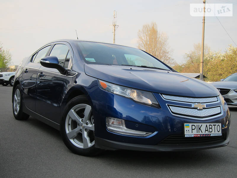 Хэтчбек Chevrolet Volt 2014 в Киеве