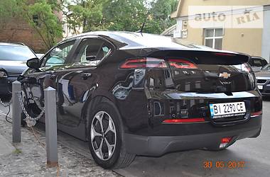 Хэтчбек Chevrolet Volt 2014 в Киеве