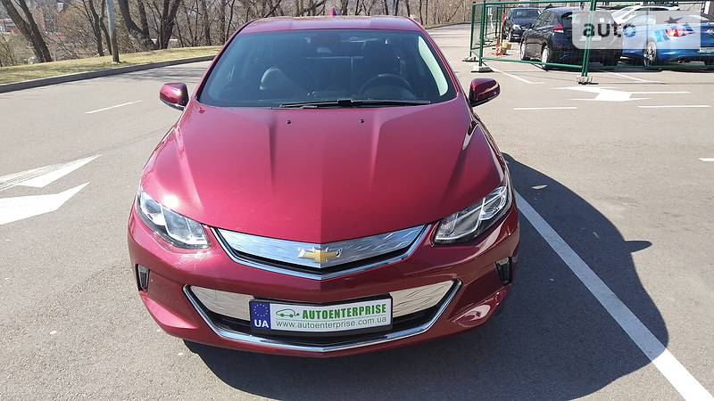 Хэтчбек Chevrolet Volt 2016 в Киеве