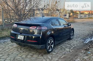 Лифтбек Chevrolet Volt 2015 в Кривом Роге