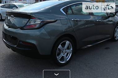 Хэтчбек Chevrolet Volt 2017 в Киеве