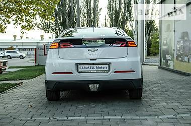 Хэтчбек Chevrolet Volt 2015 в Киеве