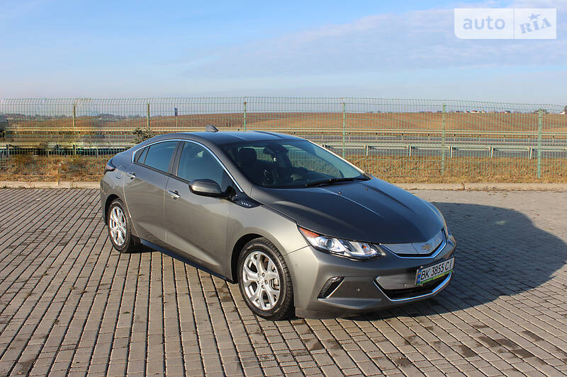 Лифтбек Chevrolet Volt 2016 в Ровно