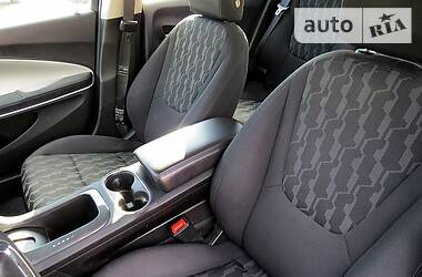 Седан Chevrolet Volt 2013 в 