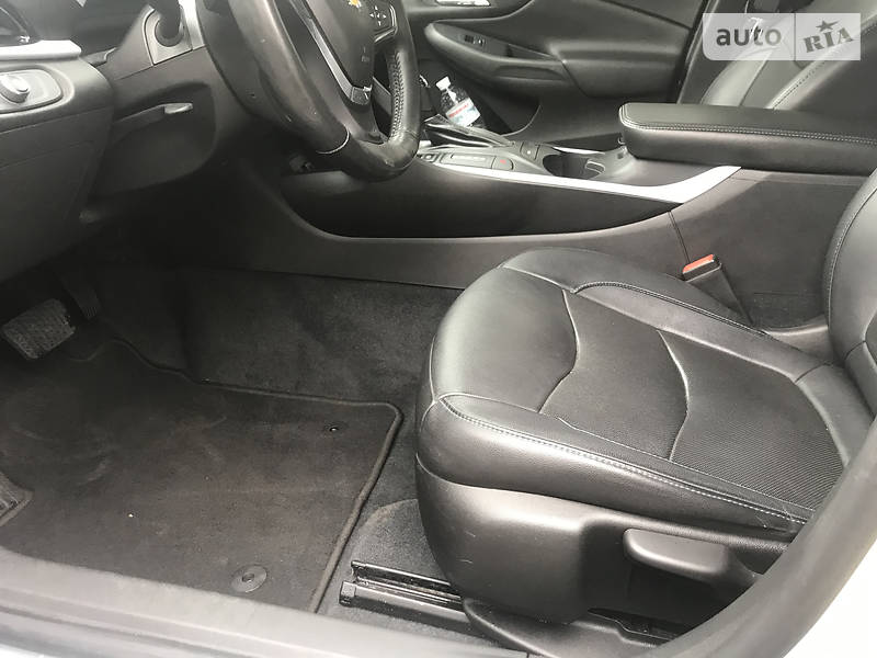 Хетчбек Chevrolet Volt 2016 в Сумах