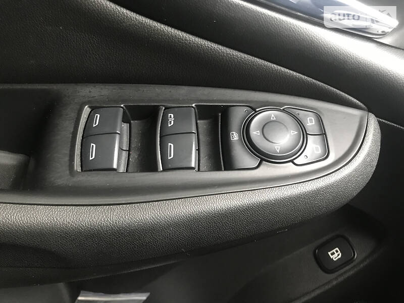 Хетчбек Chevrolet Volt 2016 в Сумах