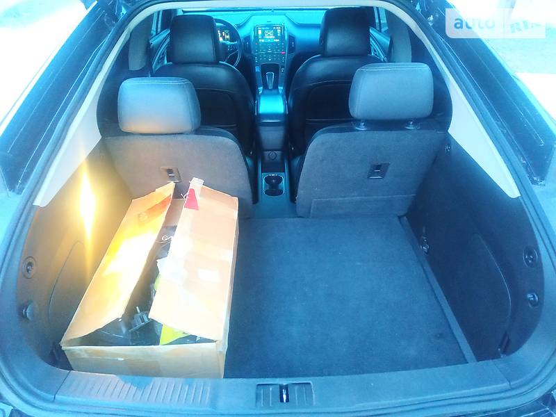 Хетчбек Chevrolet Volt 2011 в Харкові