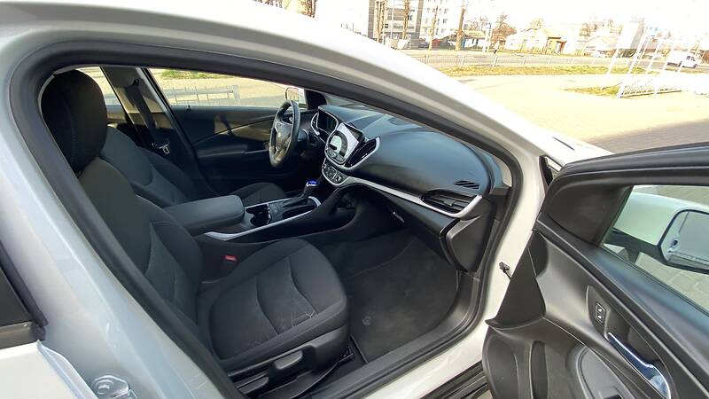 Хетчбек Chevrolet Volt 2018 в Києві
