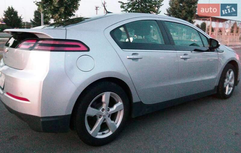 Хетчбек Chevrolet Volt 2014 в Києві