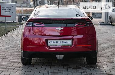 Хэтчбек Chevrolet Volt 2015 в Киеве