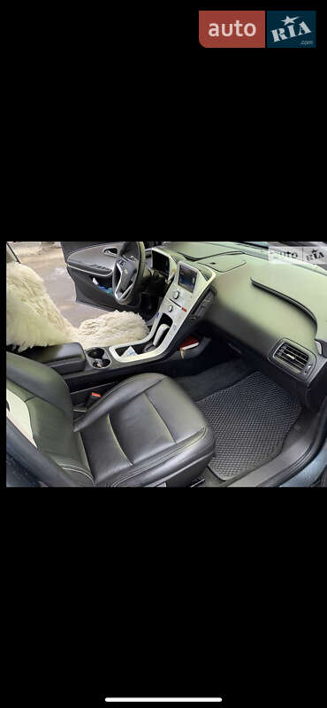 Хэтчбек Chevrolet Volt 2013 в Харькове