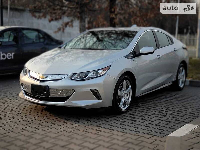 Лифтбек Chevrolet Volt 2018 в Киеве