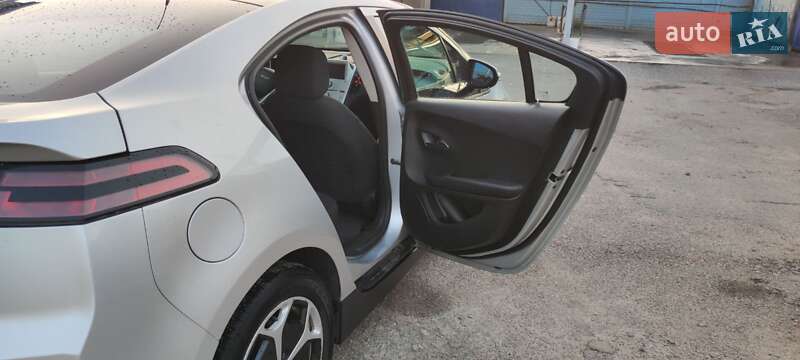 Хетчбек Chevrolet Volt 2011 в Черкасах