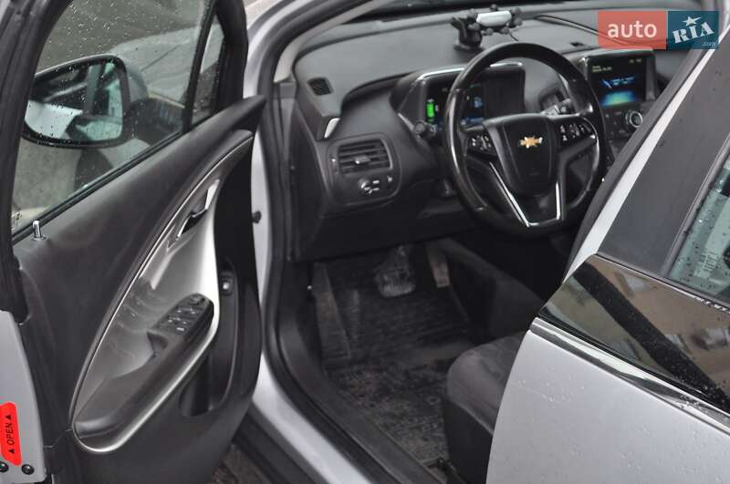 Хетчбек Chevrolet Volt 2014 в Києві