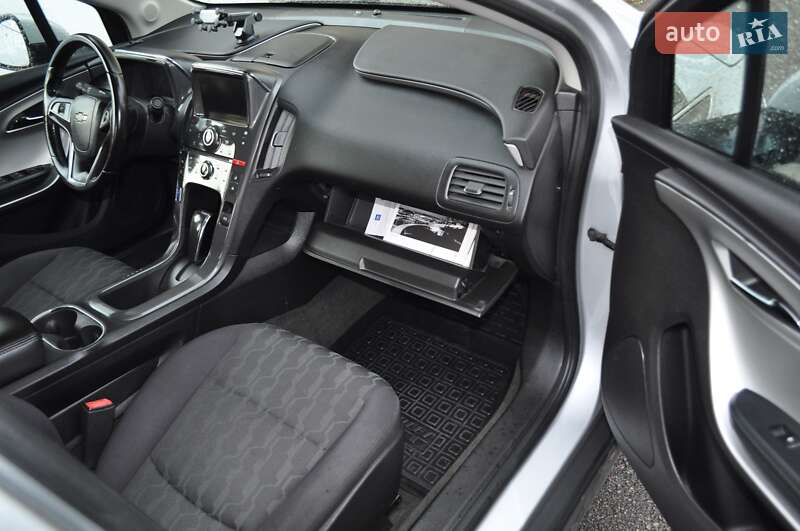 Хетчбек Chevrolet Volt 2014 в Києві