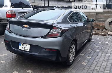 Лифтбек Chevrolet Volt 2016 в Киеве