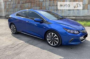 Хэтчбек Chevrolet Volt 2016 в 