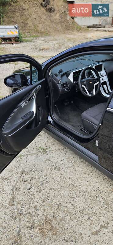 Хэтчбек Chevrolet Volt 2013 в Черновцах