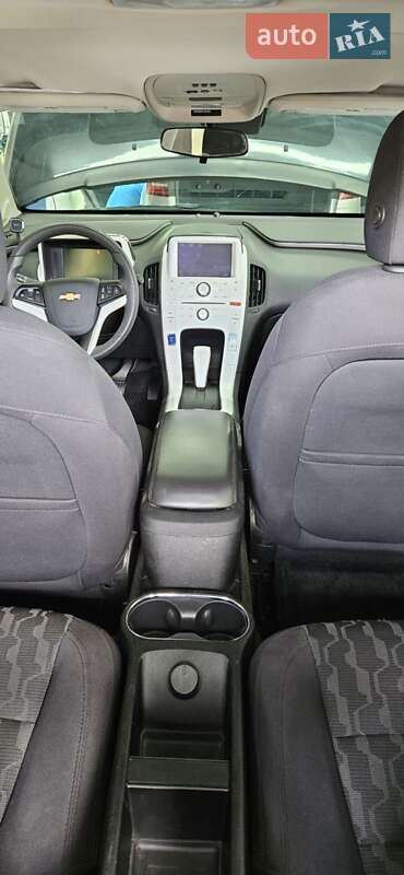 Хэтчбек Chevrolet Volt 2013 в Черновцах