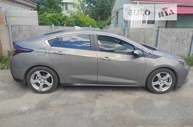 Хэтчбек Chevrolet Volt 2016 в Полтаве