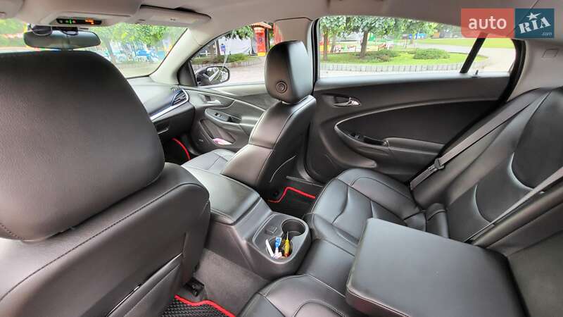 Хетчбек Chevrolet Volt 2016 в Дніпрі фото 21 Хетчбек Chevrolet Volt 2016 в Дніпрі