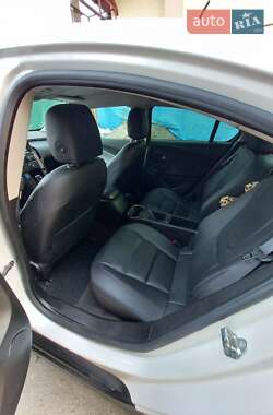 Хэтчбек Chevrolet Volt 2015 в Виннице
