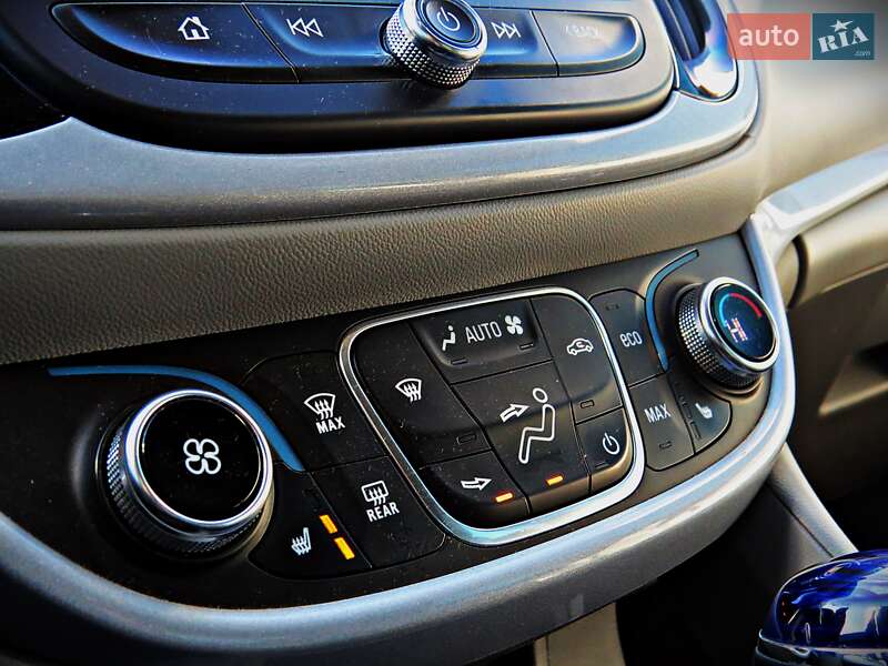 Хэтчбек Chevrolet Volt 2016 в Черкассах