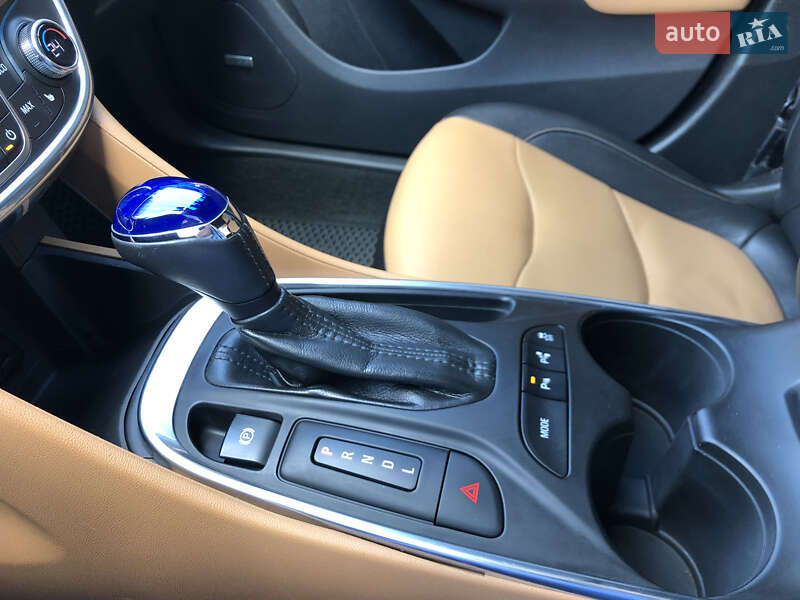 Хетчбек Chevrolet Volt 2015 в Києві фото 7 Хетчбек Chevrolet Volt 2015 в Києві