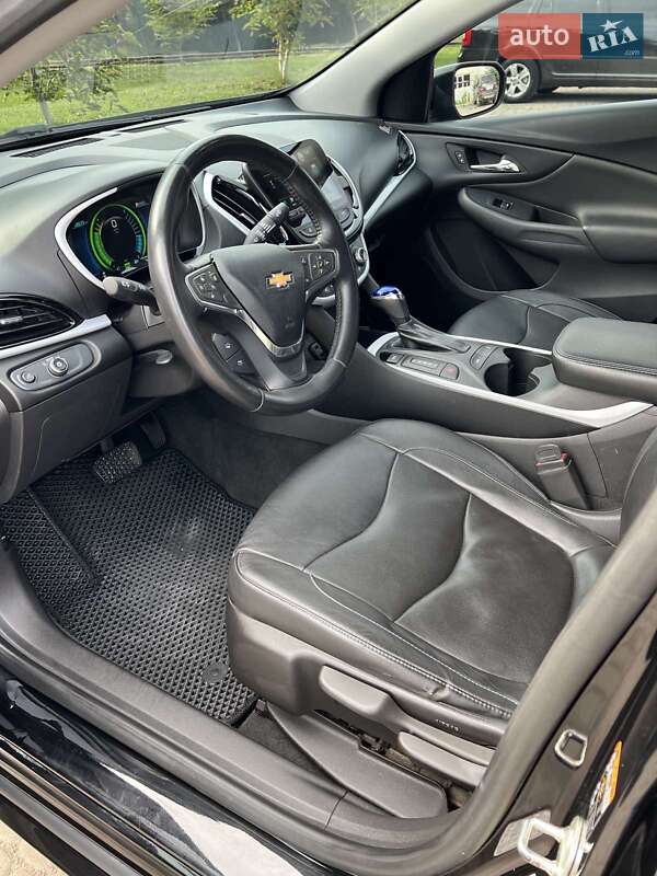 Хэтчбек Chevrolet Volt 2016 в Ивано-Франковске
