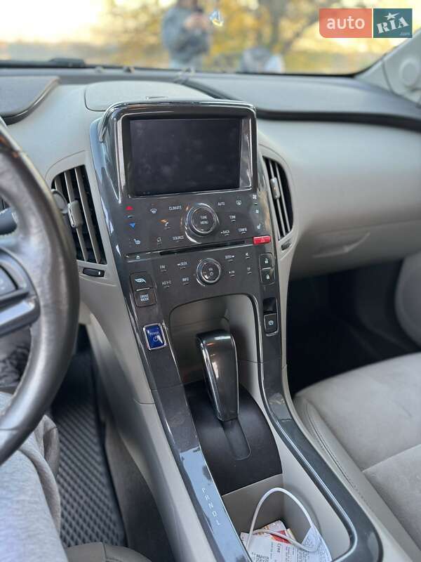 Хэтчбек Chevrolet Volt 2013 в Кременчуге