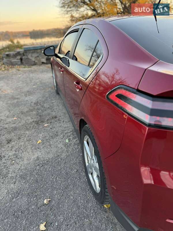 Хэтчбек Chevrolet Volt 2013 в Кременчуге