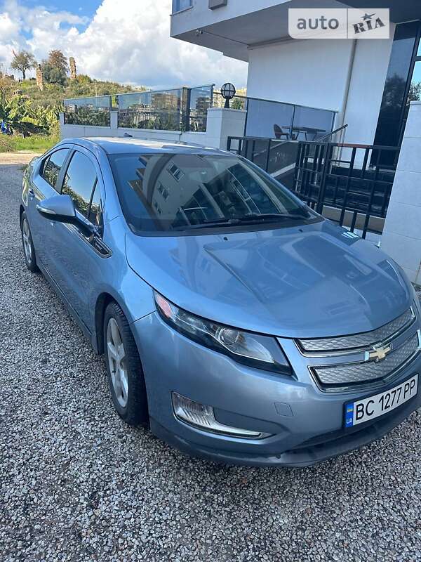 Хетчбек Chevrolet Volt 2012 в 