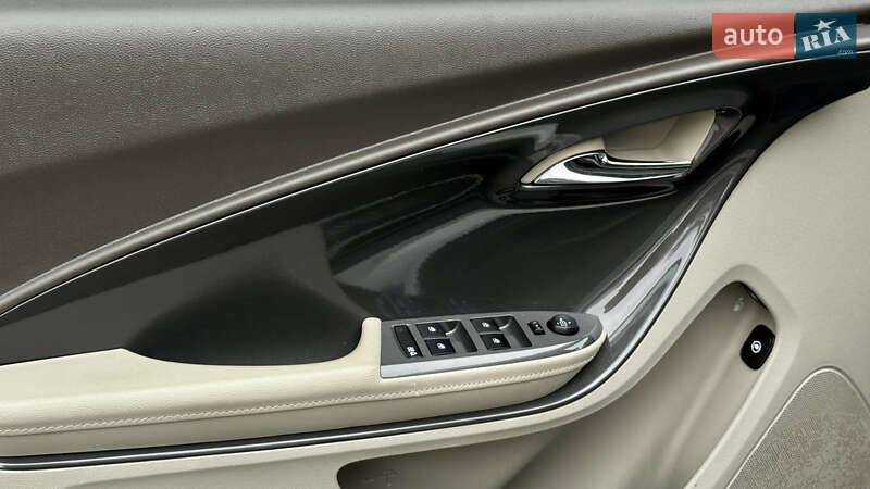 Хетчбек Chevrolet Volt 2013 в Умані