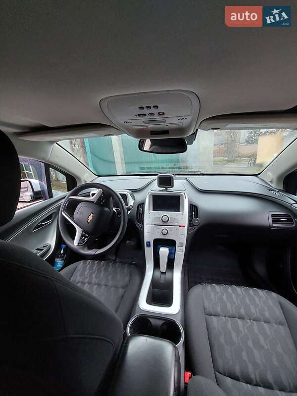 Хэтчбек Chevrolet Volt 2011 в Кропивницком