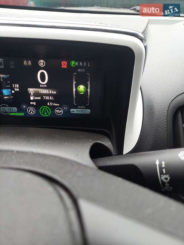 Хэтчбек Chevrolet Volt 2011 в Кропивницком