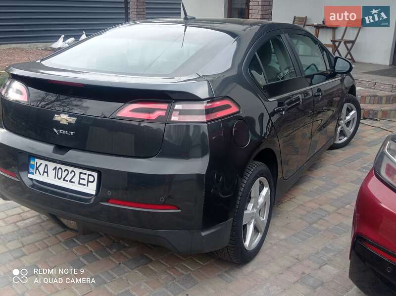 Хэтчбек Chevrolet Volt 2014 в Киеве