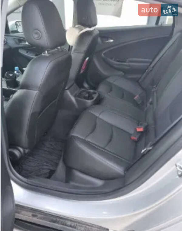 Хэтчбек Chevrolet Volt 2016 в Львове фото 3 Хэтчбек Chevrolet Volt 2016 в Львове