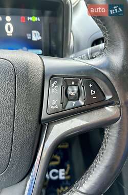 Хэтчбек Chevrolet Volt 2014 в 