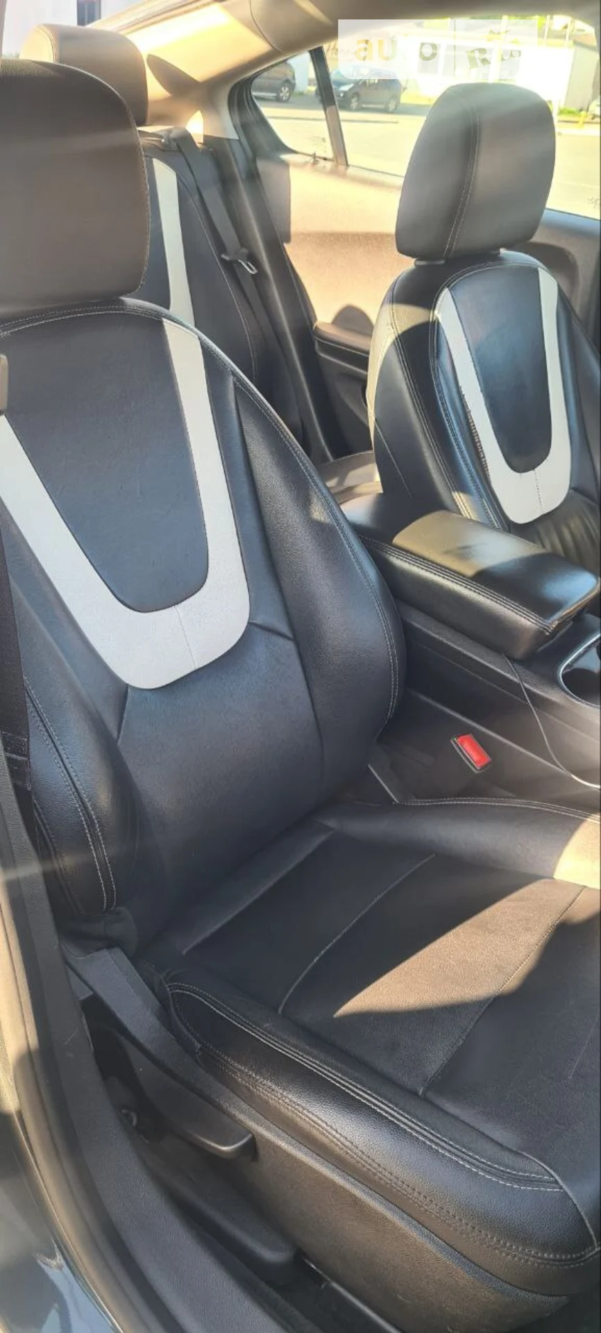 2013 Chevrolet Volt - мініатюра 12