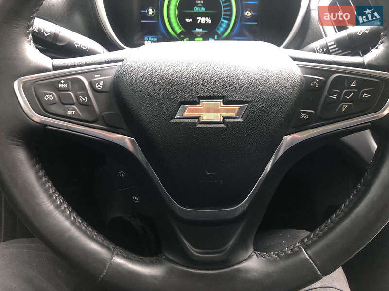 Хэтчбек Chevrolet Volt 2015 в Киеве