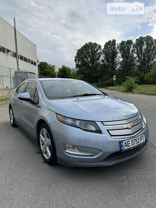 Хэтчбек Chevrolet Volt 2012 в Днепре