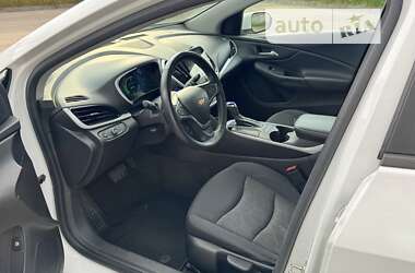 Хэтчбек Chevrolet Volt 2015 в Киеве