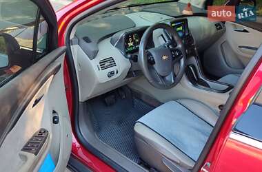 Хетчбек Chevrolet Volt 2013 в 
