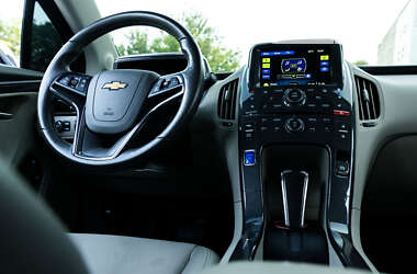 Хэтчбек Chevrolet Volt 2013 в Днепре