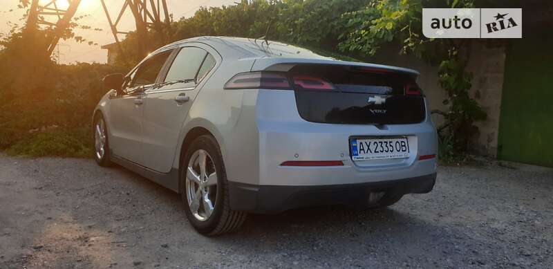 Хетчбек Chevrolet Volt 2011 в Харкові