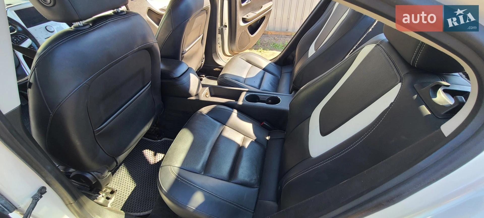 2011 Chevrolet Volt - мініатюра 18